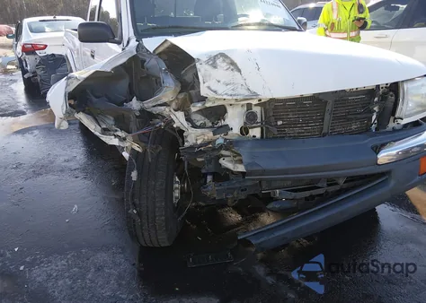 1999 Toyota Tacoma из США, поврежденный, VIN 4TAWN72N3XZ506002